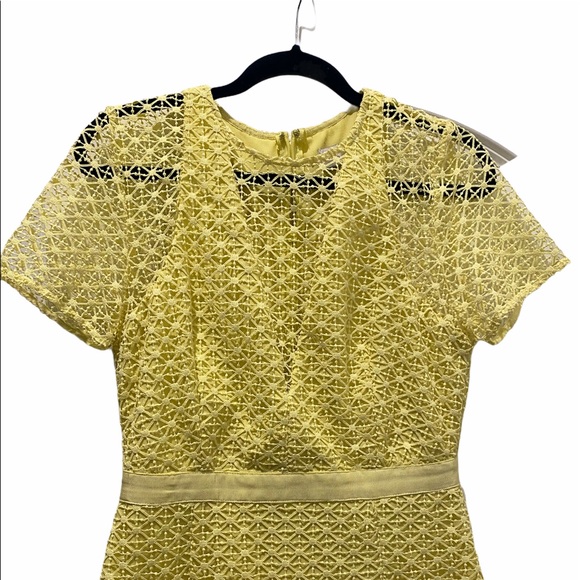 Adelyn Rae lace trumpet yellow dress M - Picture 5 of 6